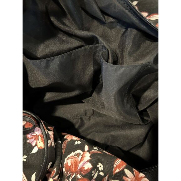 Madden Girl Floral Tote/Duffel Bag - Picture 6 of 9